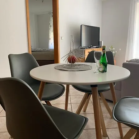 Cityapartment Direkt Am Hafen